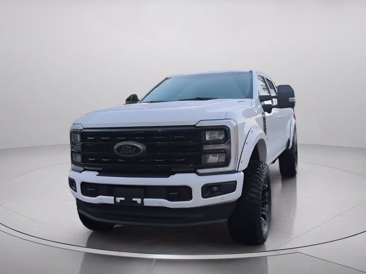 2024 Star White Metallic Tri-Coat Ford Super Duty F-250 SRW LARIAT Crew Cab Pickup 4X4 Truck