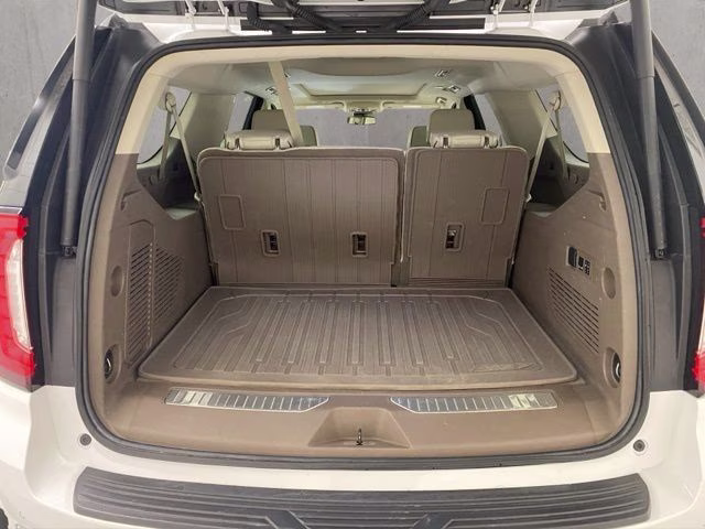 2023 Summit White GMC Yukon XL Denali 4X4 SUV