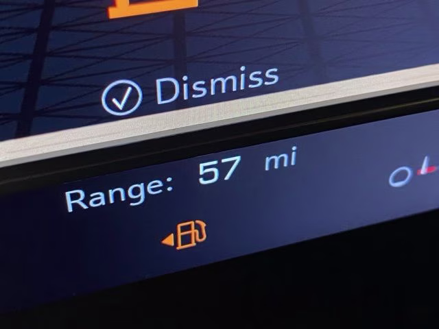 2023 Summit White GMC Yukon XL Denali 4X4 SUV