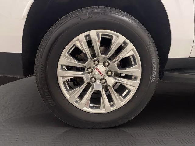 2023 Summit White GMC Yukon XL Denali 4X4 SUV