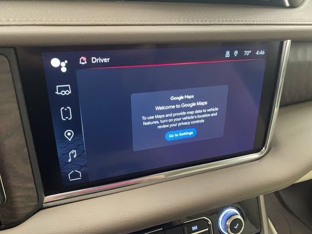 2023 Summit White GMC Yukon XL Denali 4X4 SUV