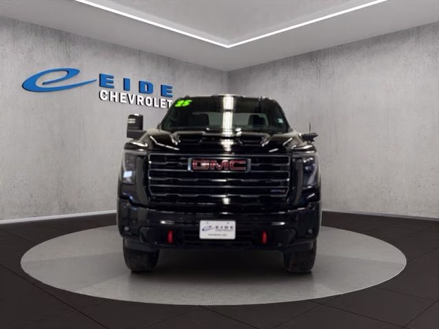 2025 Onyx Black GMC Sierra 2500HD AT4 4X4 Truck