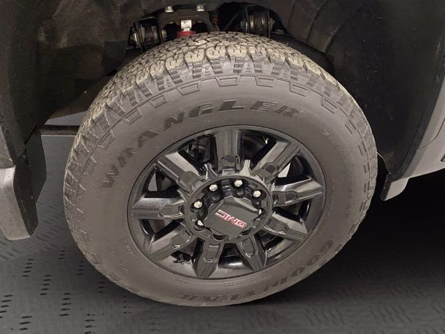 2025 Onyx Black GMC Sierra 2500HD AT4 4X4 Truck