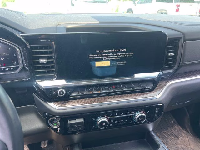 2023 Summit White GMC Sierra 1500 Elevation 4X4 Truck