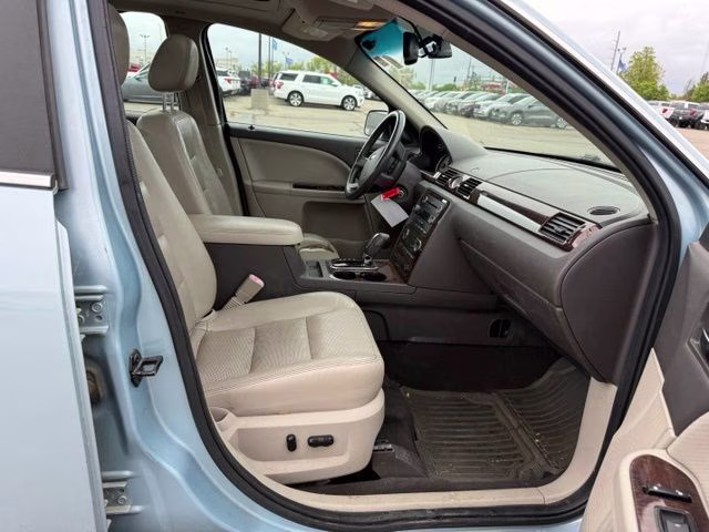 2008 Light Ice Blue Clearcoat Metallic Ford Taurus Limited FWD Sedan