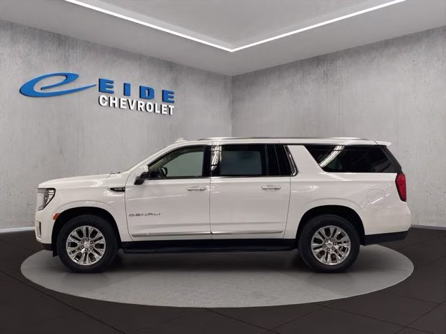 2023 Summit White GMC Yukon XL Denali 4X4 SUV