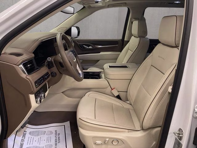 2023 Summit White GMC Yukon XL Denali 4X4 SUV