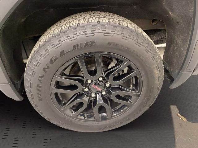 2022 Onyx Black GMC Sierra 1500 Elevation 4X4 Truck