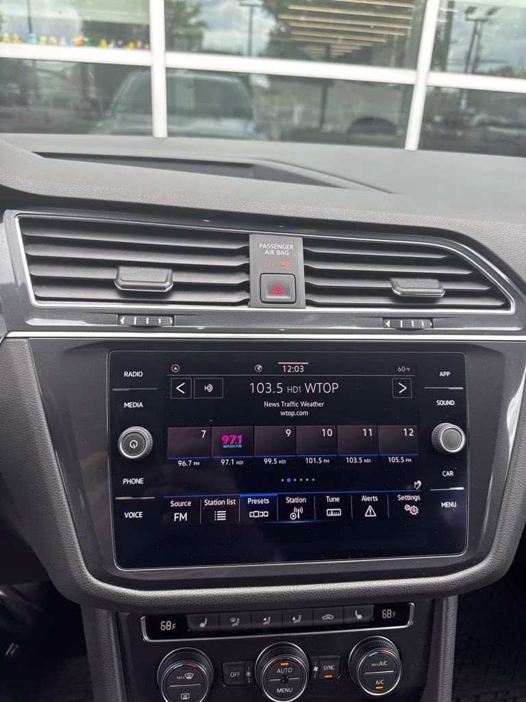 2021 Deep Black Volkswagen Tiguan 2.0T SE R-Line Black FWD SUV