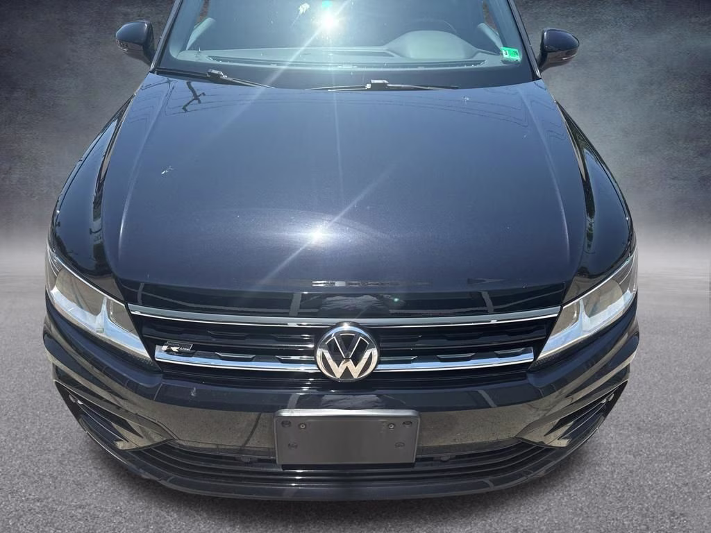 2021 Deep Black Volkswagen Tiguan 2.0T SE R-Line Black FWD SUV