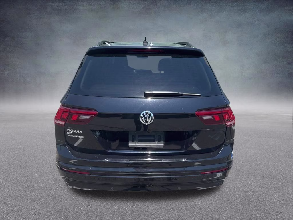 2021 Deep Black Volkswagen Tiguan 2.0T SE R-Line Black FWD SUV