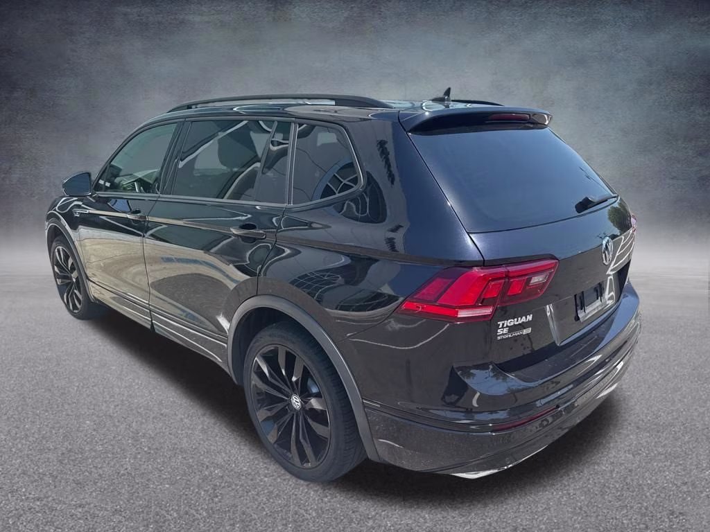 2021 Deep Black Volkswagen Tiguan 2.0T SE R-Line Black FWD SUV