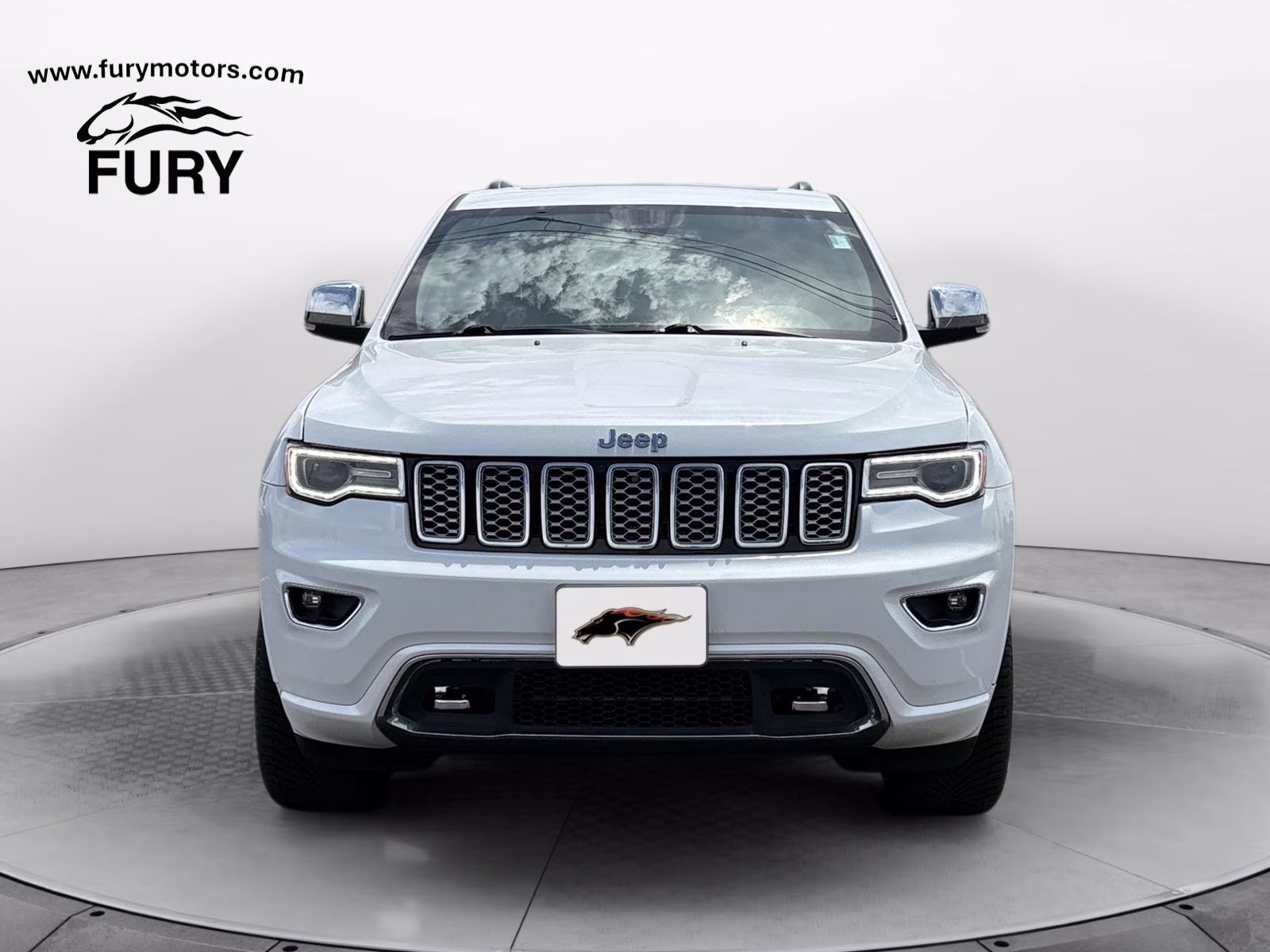 2017 Ivory 3-Coat Jeep Grand Cherokee Overland 4X4 SUV