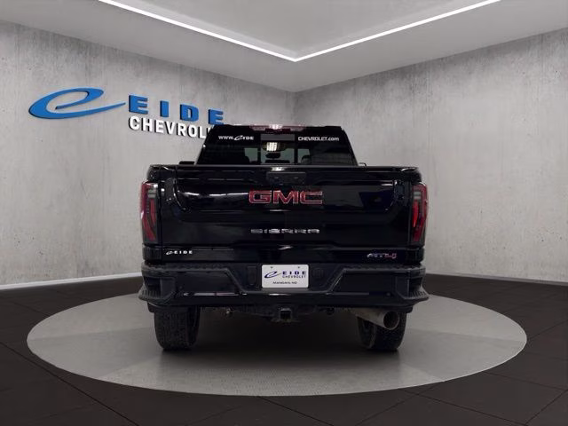 2025 Onyx Black GMC Sierra 2500HD AT4 4X4 Truck