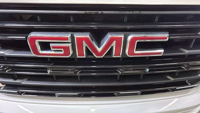 2025 Summit White GMC Sierra 1500 Elevation 4X4 Truck