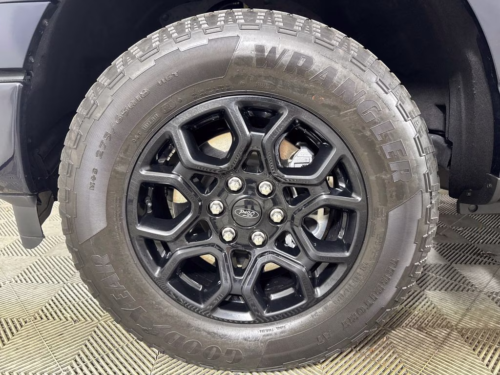 2025 Antimatter Blue Metallic Ford F-150 XLT 4X4 Truck