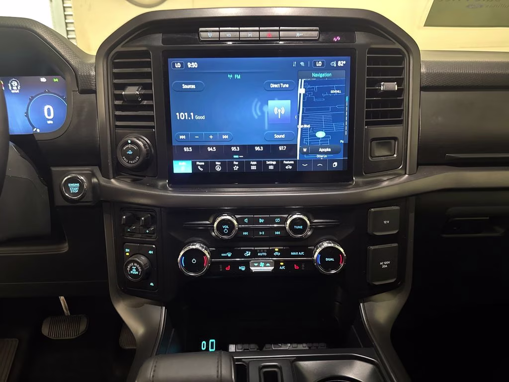 2024 Agate Black Metallic Ford F-150 XLT 4X4 Truck