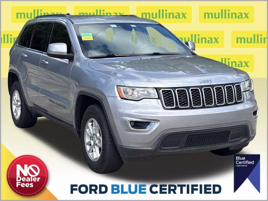 2018 Billet Silver Metallic Clearcoat Jeep Grand Cherokee Laredo RWD SUV
