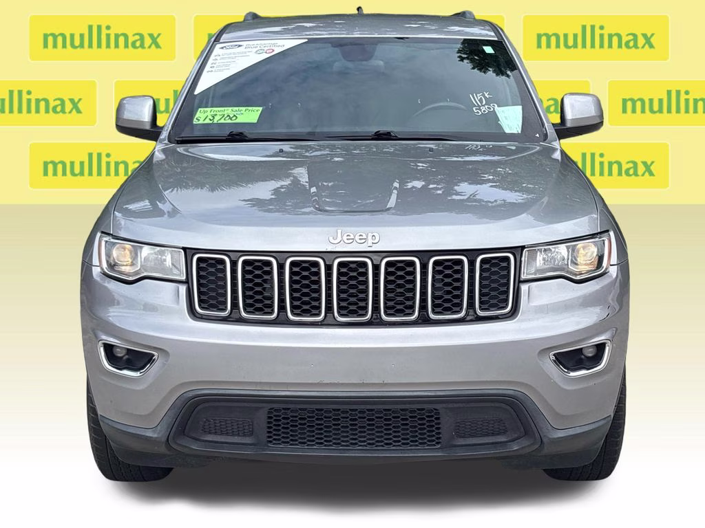 2018 Billet Silver Metallic Clearcoat Jeep Grand Cherokee Laredo E RWD SUV