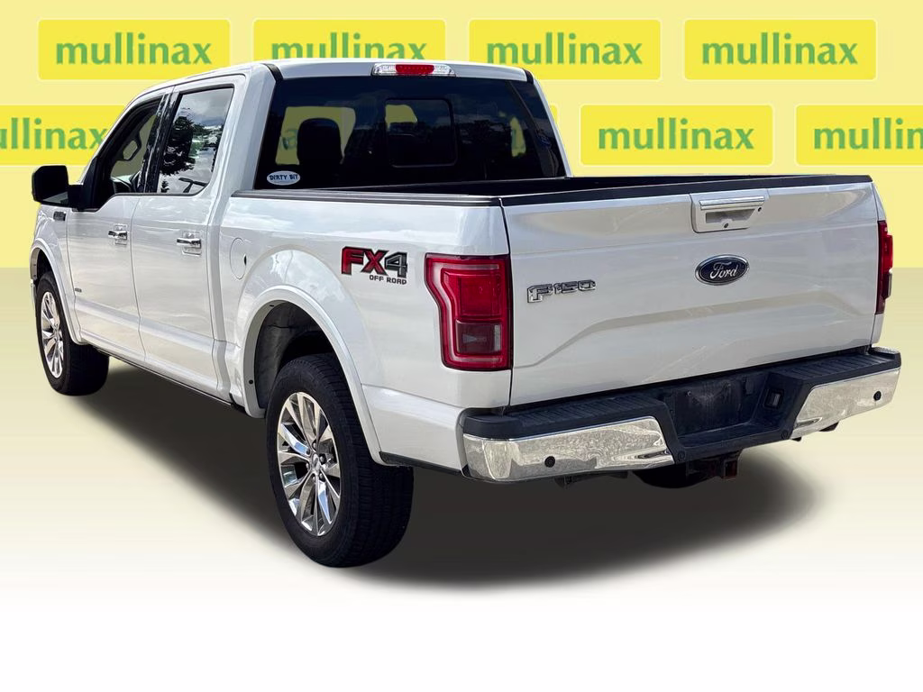 2017 White Platinum Clearcoat Metallic Ford F-150 Lariat 4X4 Truck