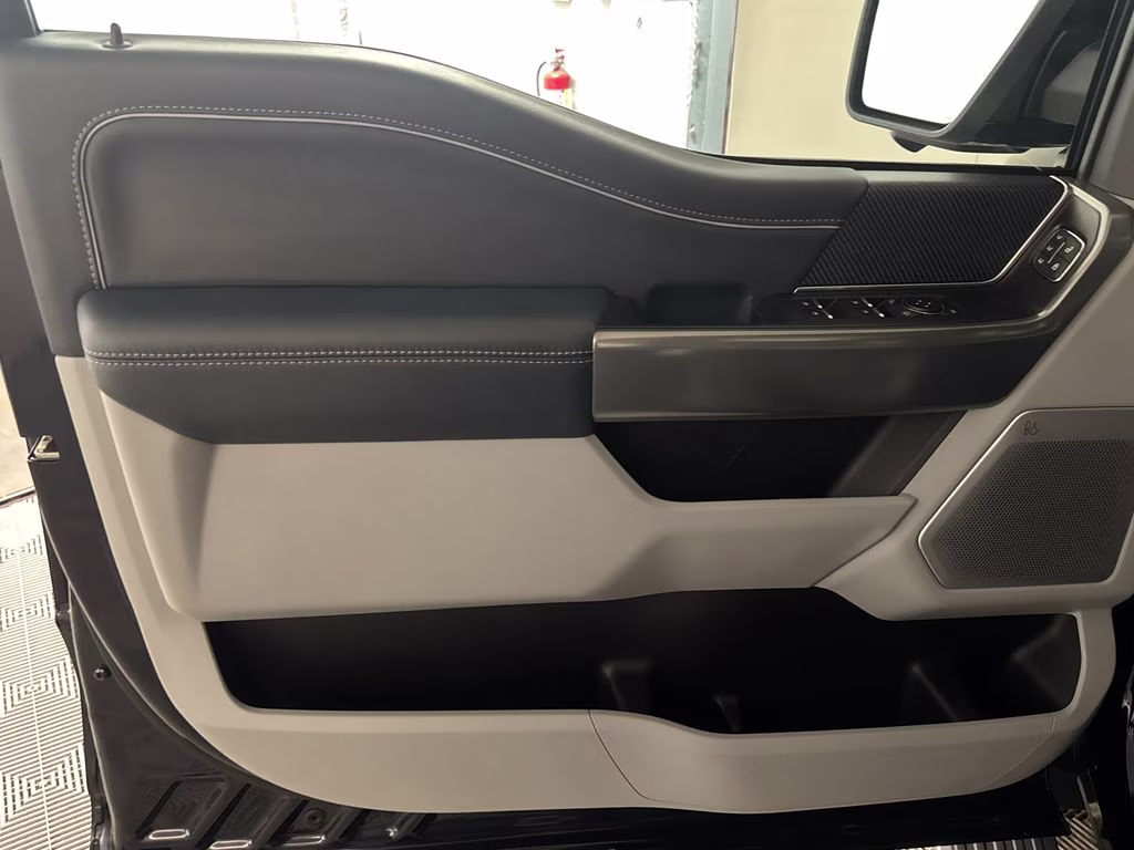 2022 Antimatter Blue Metallic Ford F-150 Limited 4X4 Truck