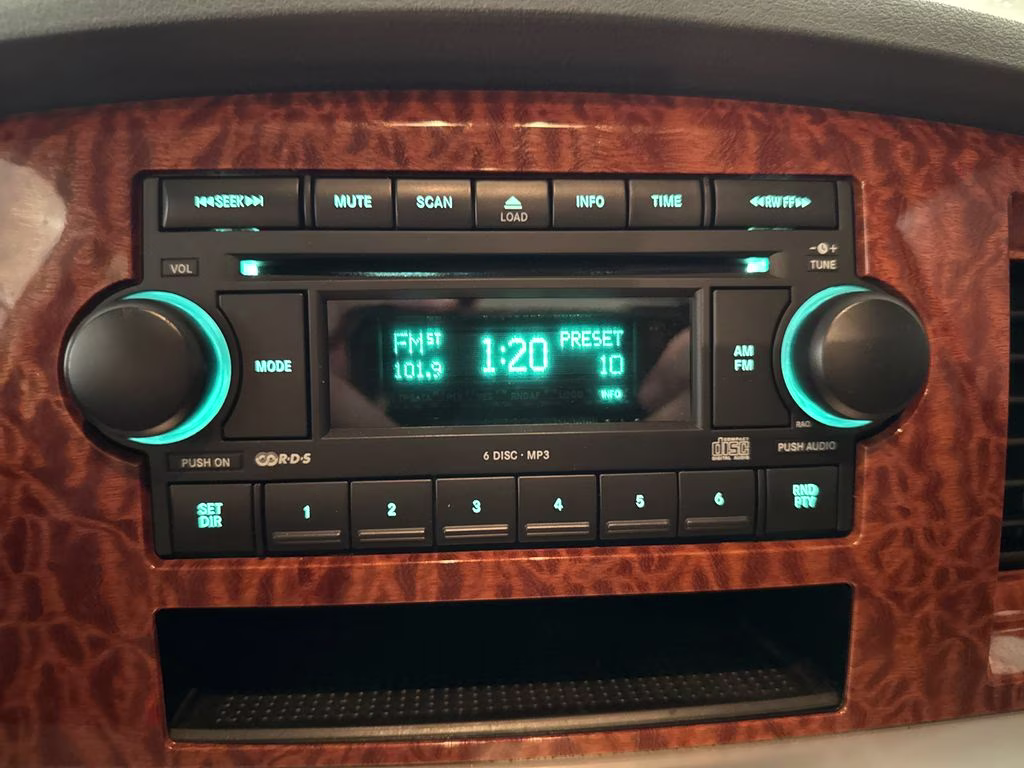 2006 Bright White Clearcoat Dodge Ram 1500 SLT 4X4 Truck