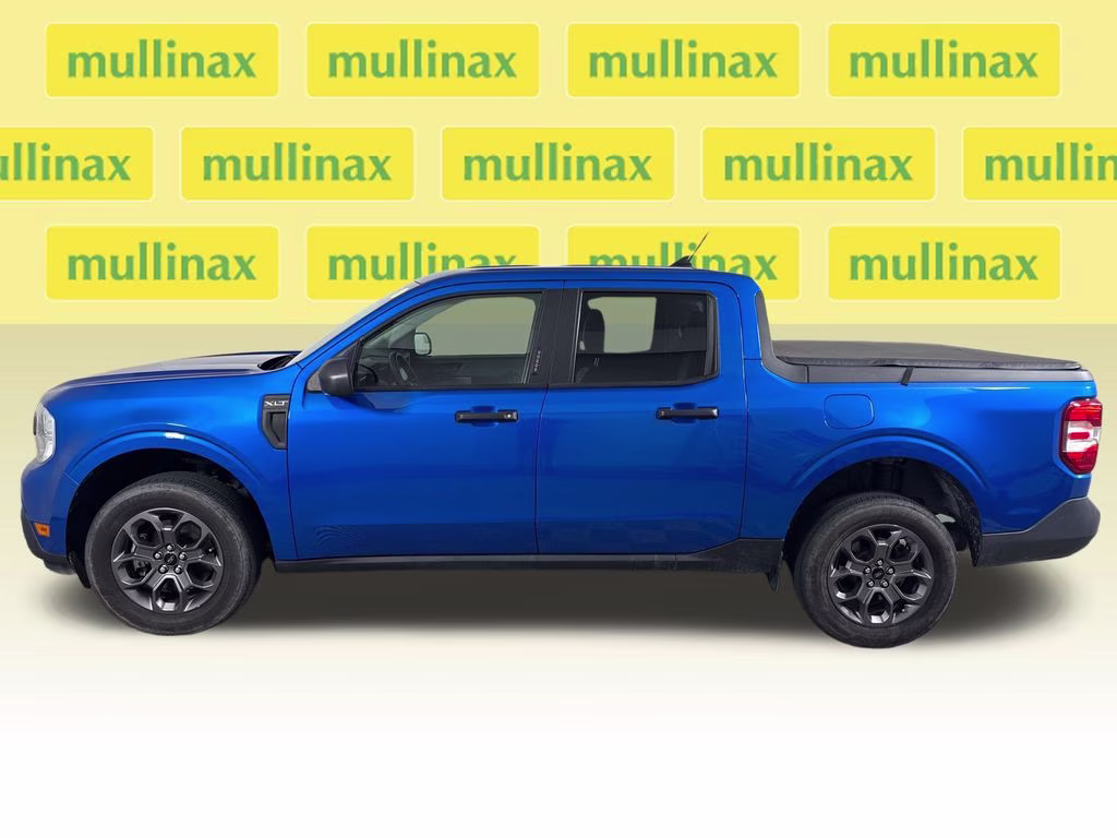 2022 Velocity Blue Metallic Ford Maverick XLT FWD Truck