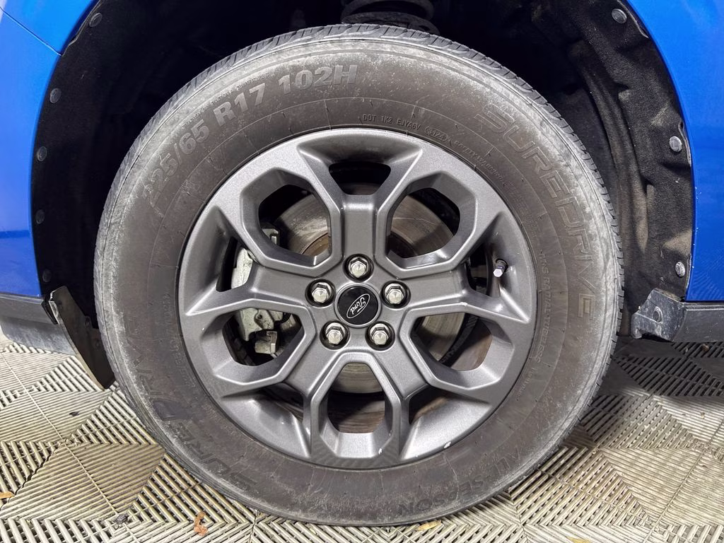 2022 Velocity Blue Metallic Ford Maverick XLT FWD Truck