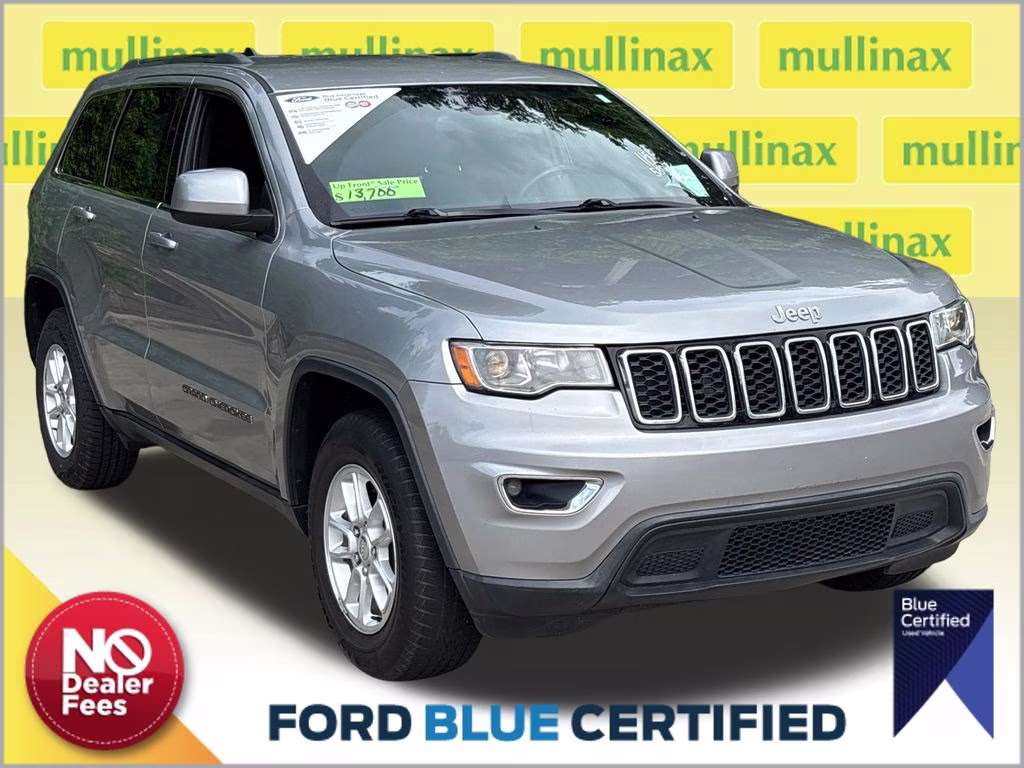 2018 Billet Silver Metallic Clearcoat Jeep Grand Cherokee Laredo RWD SUV