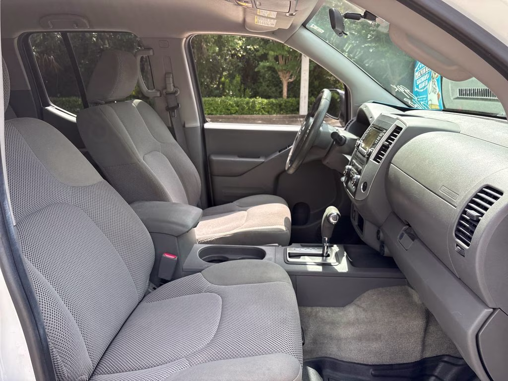 2017 Glacier White Nissan Frontier SV RWD Truck