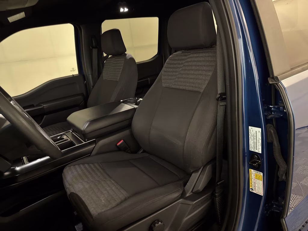 2023 Atlas Blue Metallic Ford F-150 XL 4X4 Truck