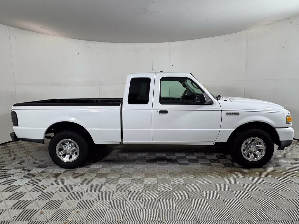 2011 Oxford White Ford Ranger XLT RWD Truck