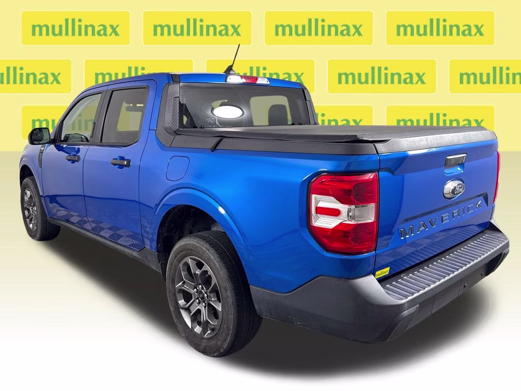 2022 Velocity Blue Metallic Ford Maverick XLT FWD Truck