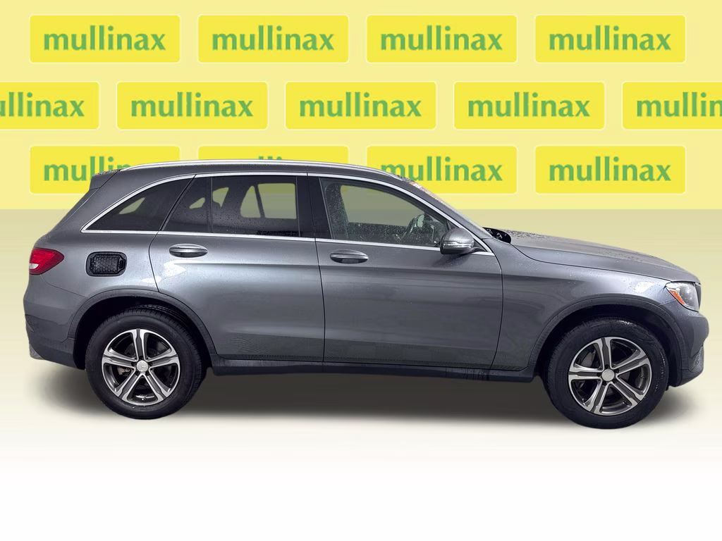 2016 Selenite Gray Metallic Mercedes-Benz GLC GLC 300 AWD SUV