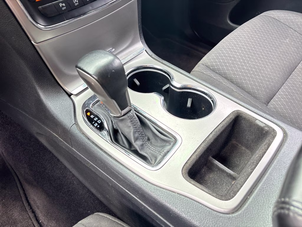 2018 Billet Silver Metallic Clearcoat Jeep Grand Cherokee Laredo RWD SUV