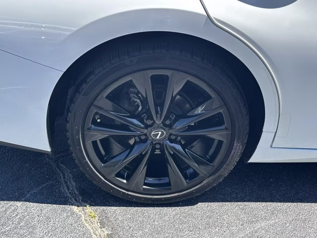 2022 Ultra White Lexus ES FWD Sedan