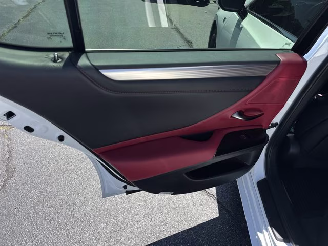2022 Ultra White Lexus ES FWD Sedan