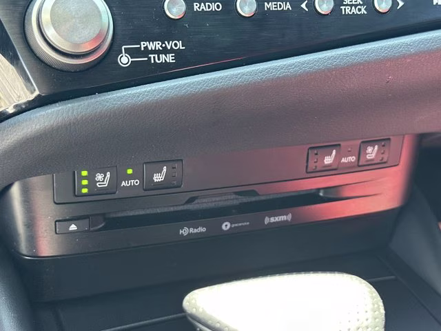 2022 Lexus ES FWD Sedan