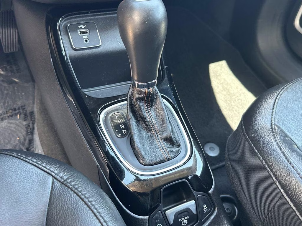 2019 Billet Silver Metallic Clearcoat Jeep Compass Limited FWD SUV