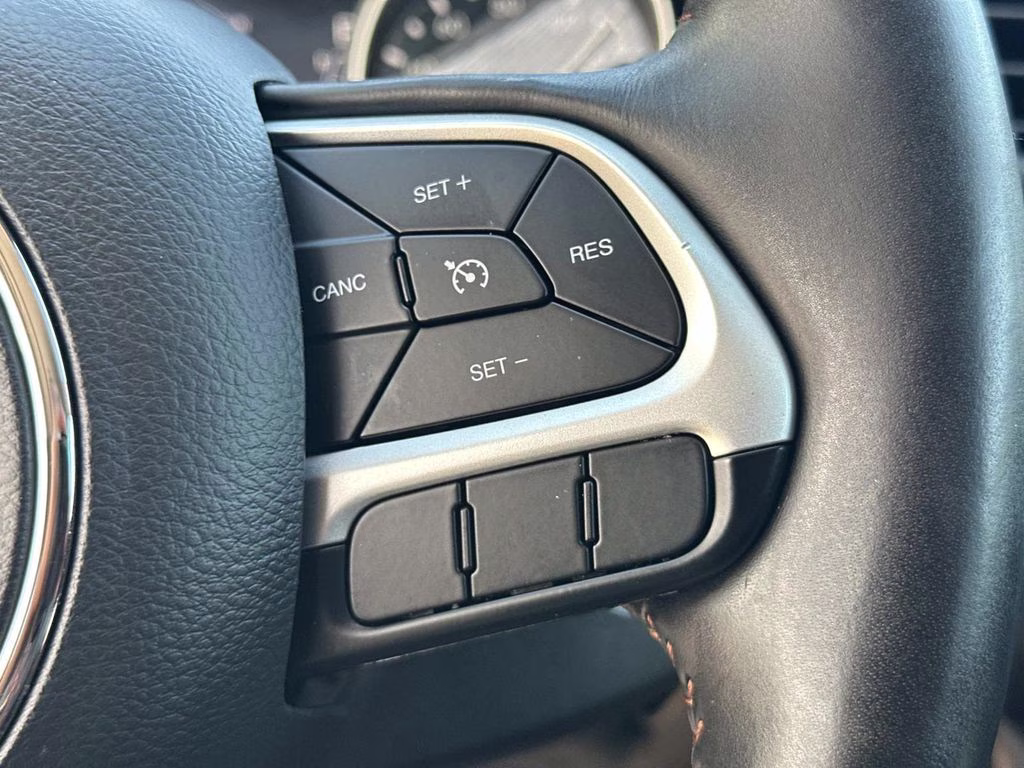 2019 Billet Silver Metallic Clearcoat Jeep Compass Limited FWD SUV