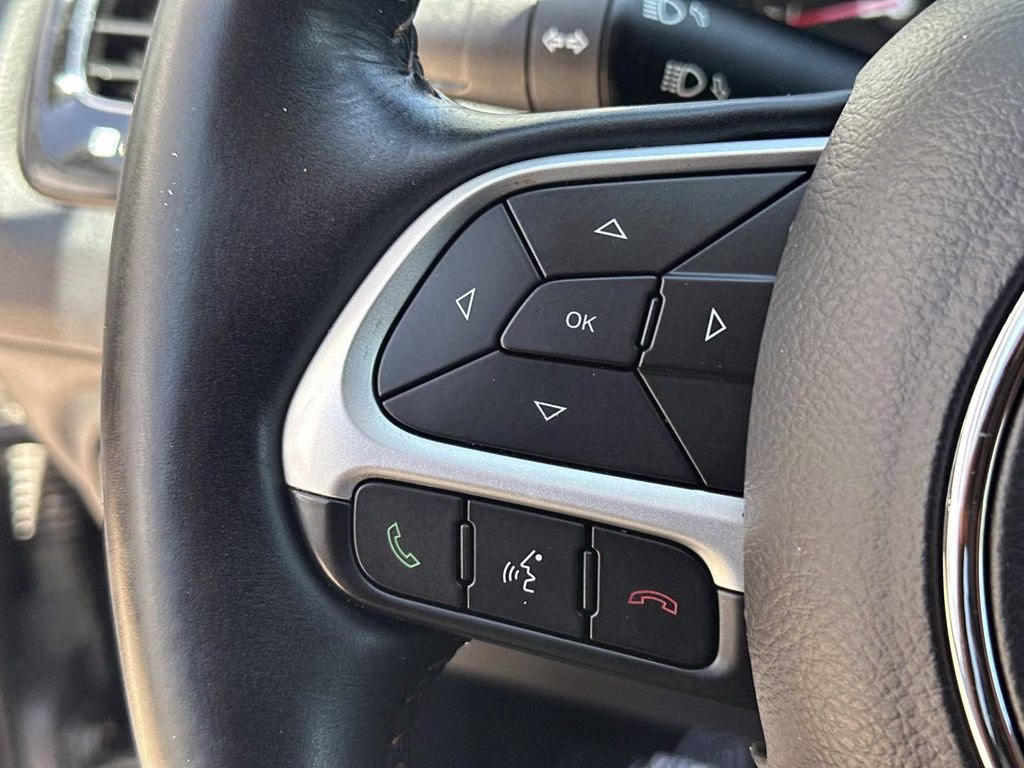 2019 Billet Silver Metallic Clearcoat Jeep Compass Limited FWD SUV