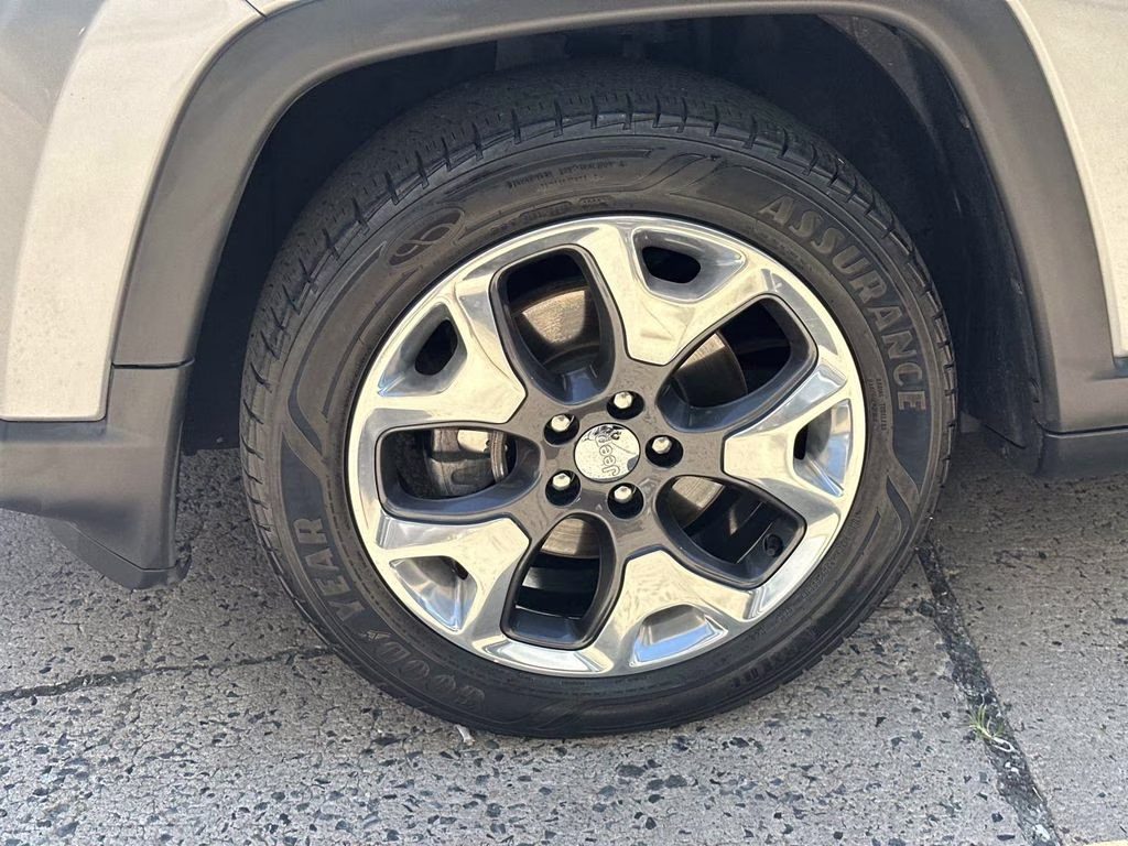 2019 Billet Silver Metallic Clearcoat Jeep Compass Limited FWD SUV