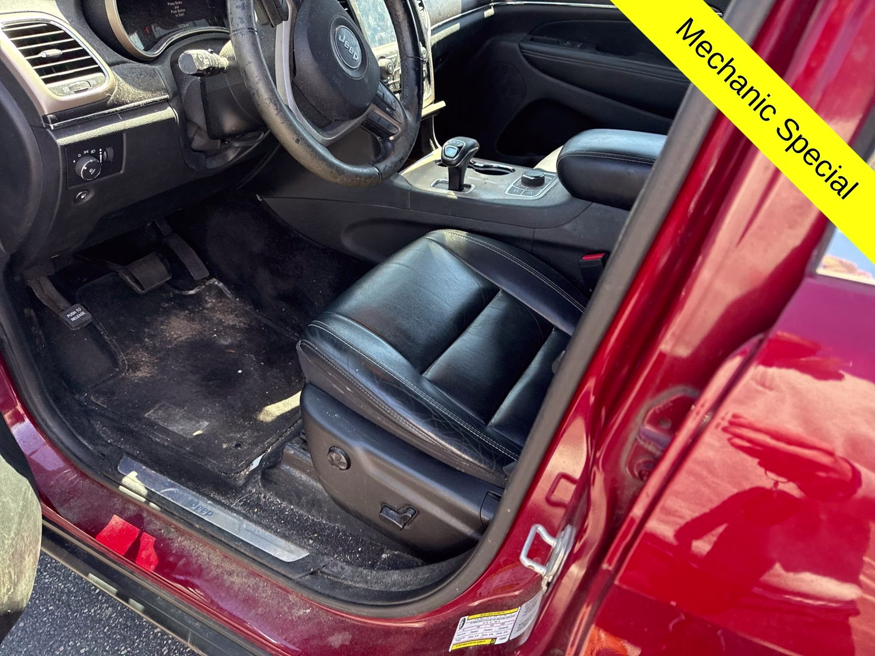 2015 Deep Cherry Red Crystal Pearlcoat Jeep Grand Cherokee Limited 4X4 SUV