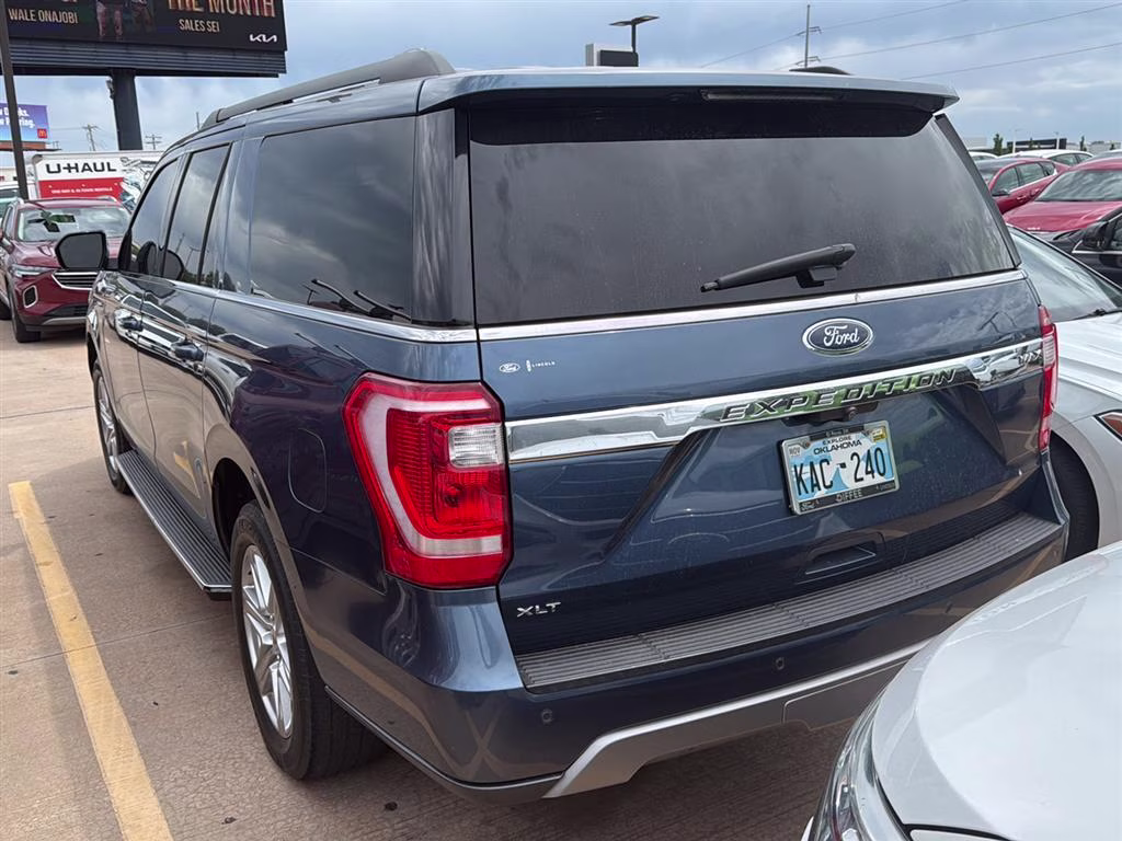 2019 Blue Metallic Ford Expedition Max XLT 4X4 SUV