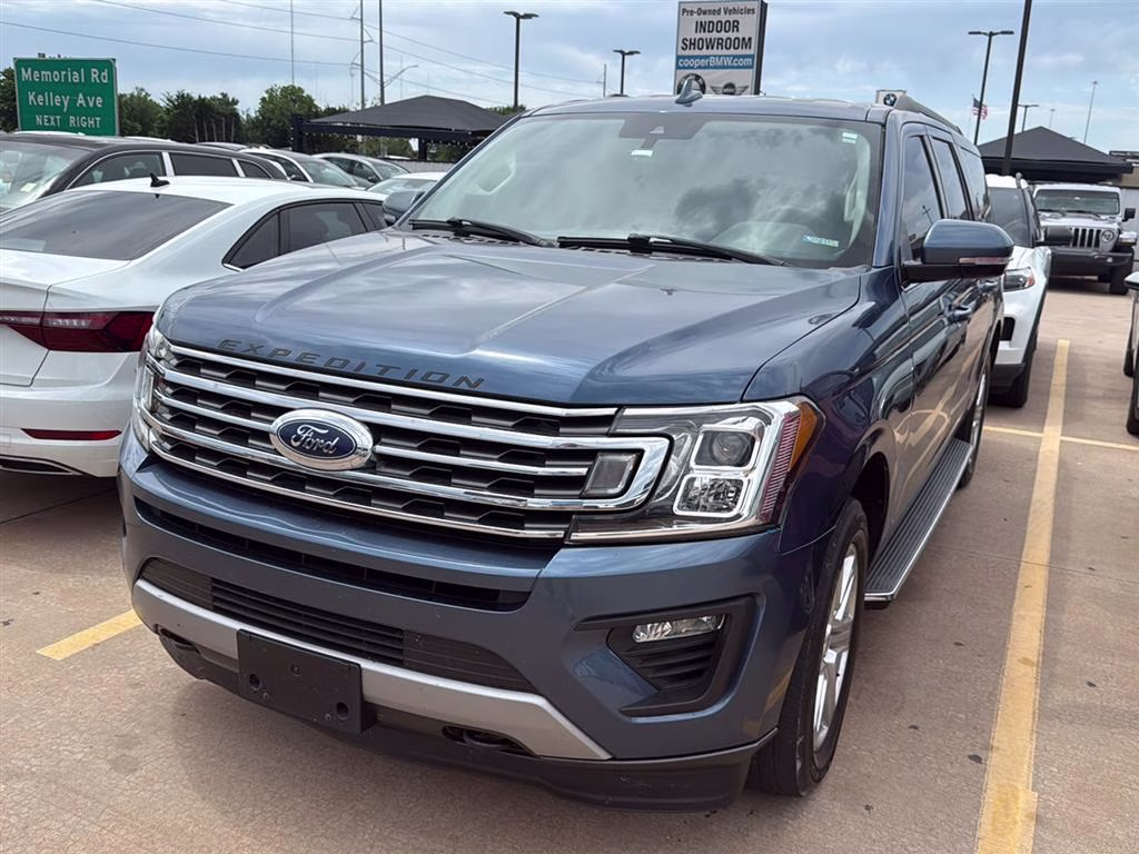 2019 Blue Metallic Ford Expedition Max XLT 4X4 SUV