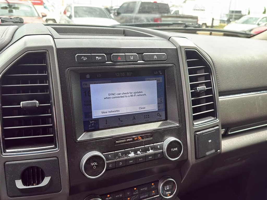 2019 Blue Metallic Ford Expedition Max XLT 4X4 SUV
