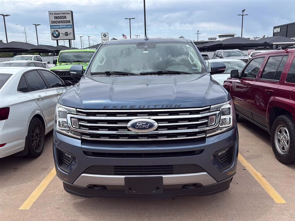 2019 Blue Metallic Ford Expedition Max XLT 4X4 SUV