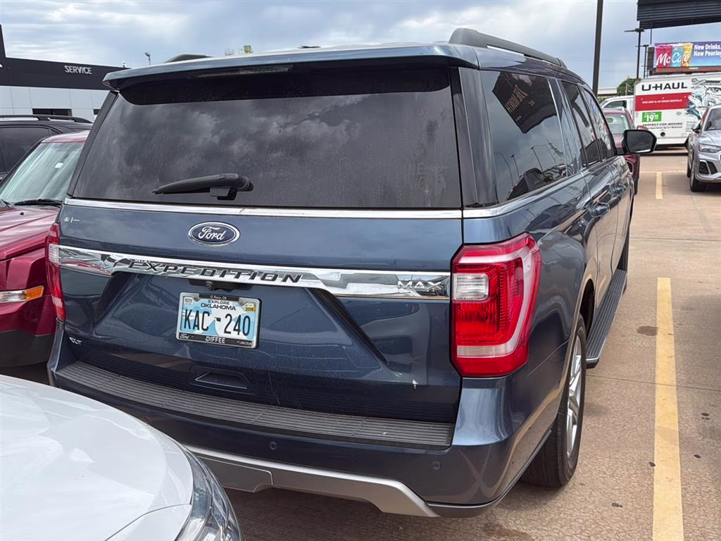 2019 Blue Metallic Ford Expedition Max XLT 4X4 SUV