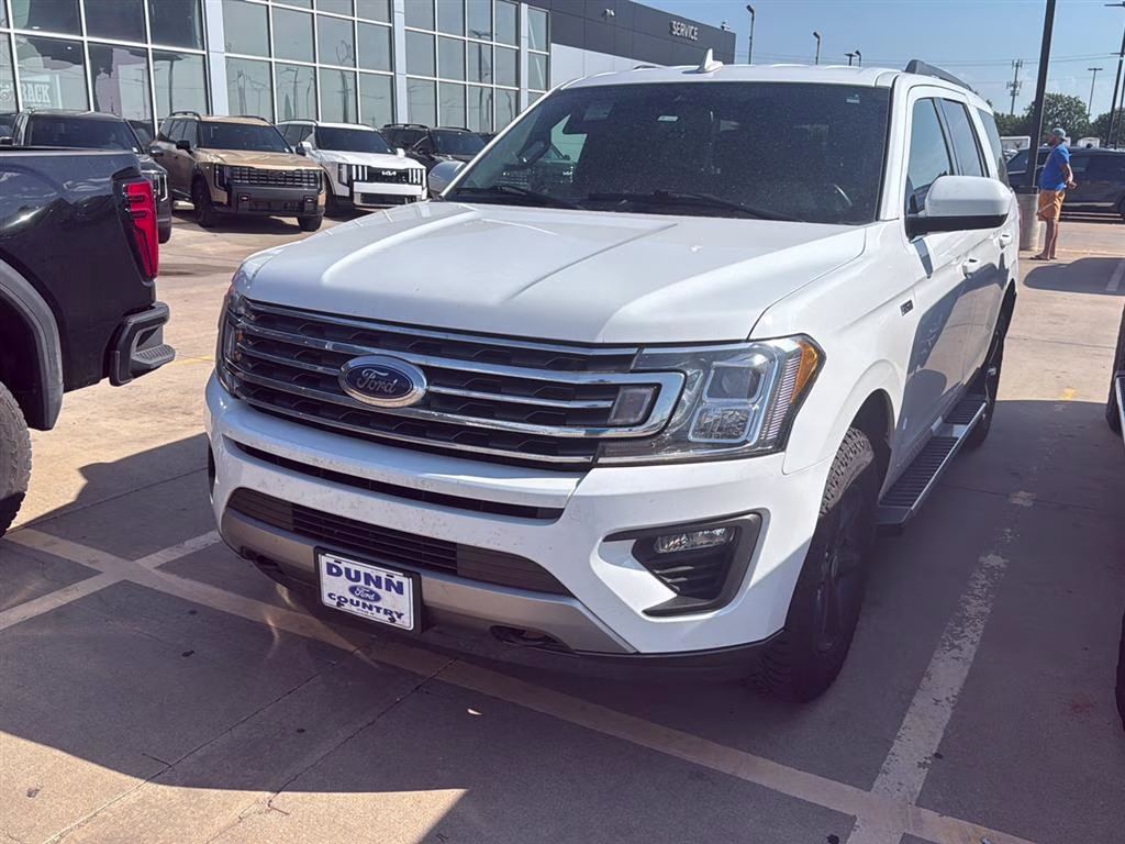 2021 Oxford White Ford Expedition XLT 4X4 SUV