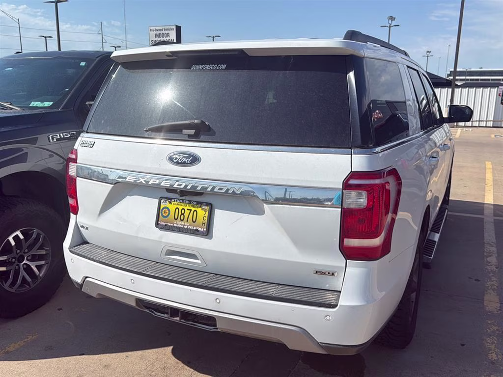 2021 Oxford White Ford Expedition XLT 4X4 SUV
